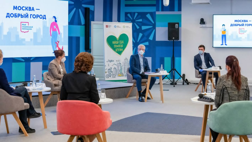 Власти Москвы рассказали о доплатах соцработникам в период пандемии