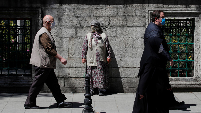 За сутки в Турции выявили более 1600 больных коронавирусом