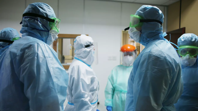 Самолёт ВКС России с военными специалистами вернулся из Сербии