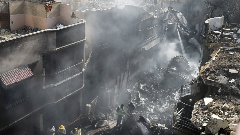 По меньшей мере 97 погибших: что известно о крушении пассажирского самолёта Airbus A320 в Пакистане