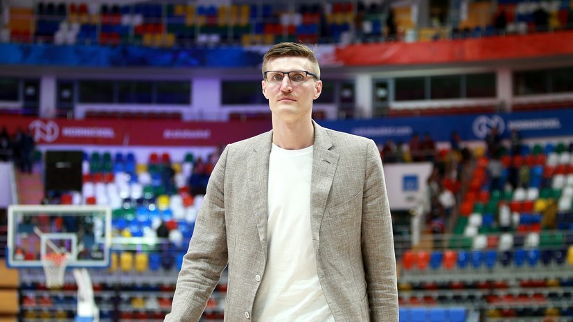 Кириленко почтил память тренера Слоуна