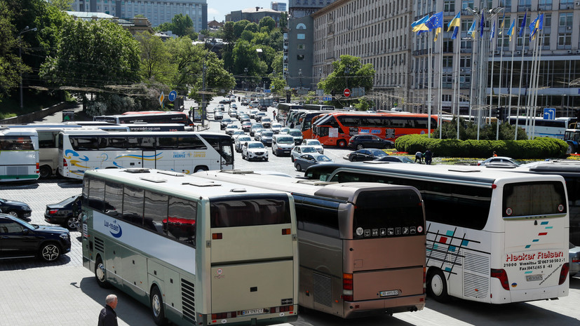 В Киеве возобновили работу наземного общественного транспорта