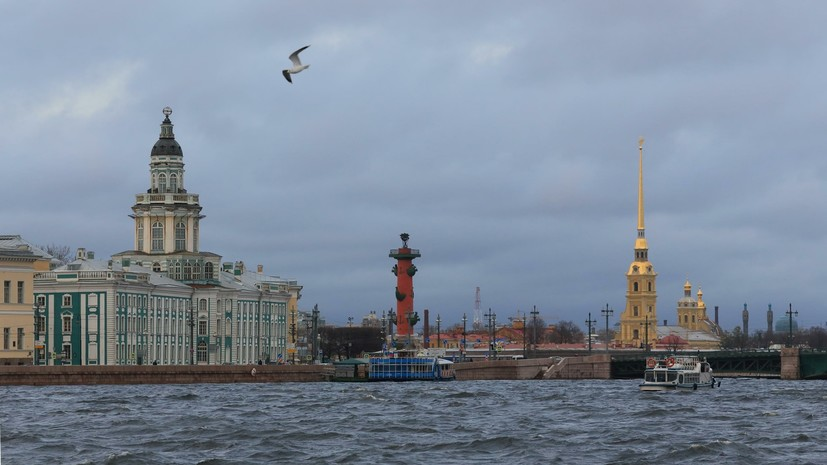 Петербург отметит День города без салюта
