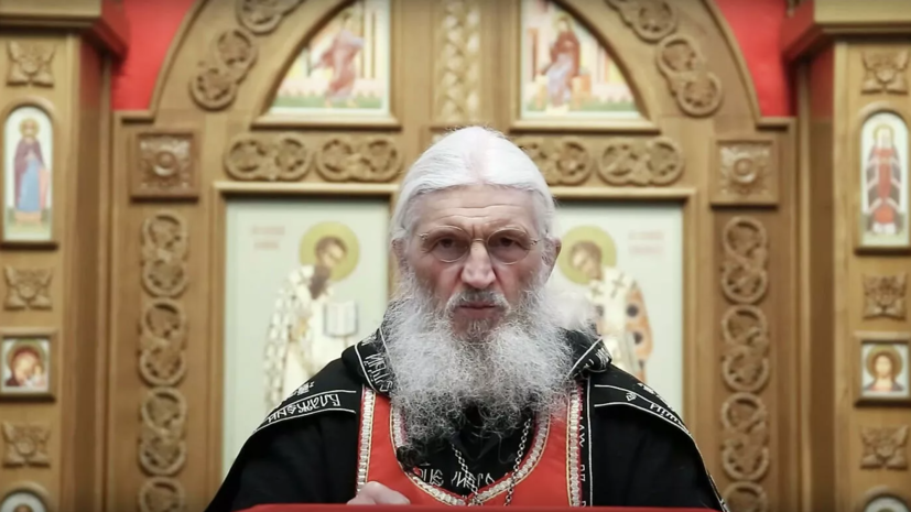На Урале критиковавшего самоизоляцию священника запретили в служении