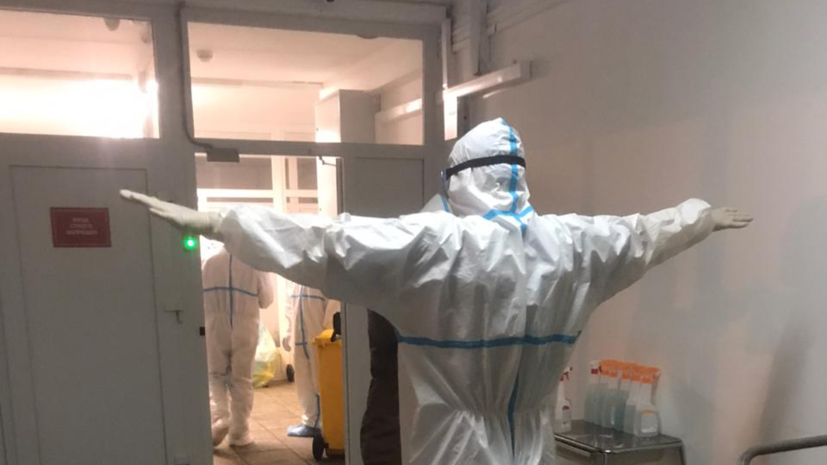 «Сидеть бы просто дома не смогла»: как волонтёры помогают врачам в борьбе с коронавирусом
