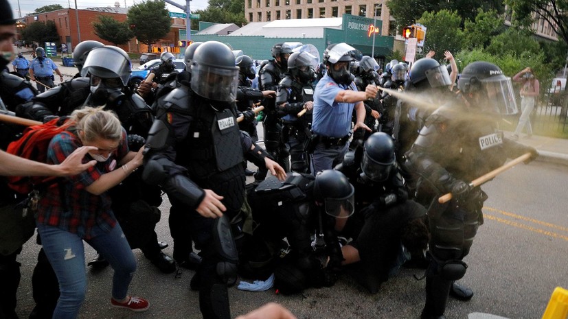 Резиновые пули, слезоточивый газ и агрессия против прессы: в США пятые сутки разгоняют масштабные протесты