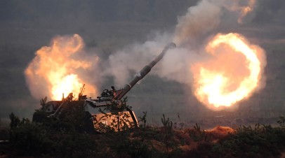 Самоходная артиллерийская установка «Мста» на полигоне