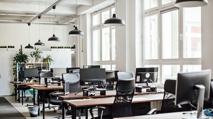 Психолог оценил возвращение в офис после режима самоизоляции