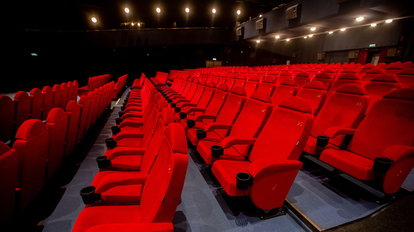 Кинотеатры в России могут открыть в середине июля