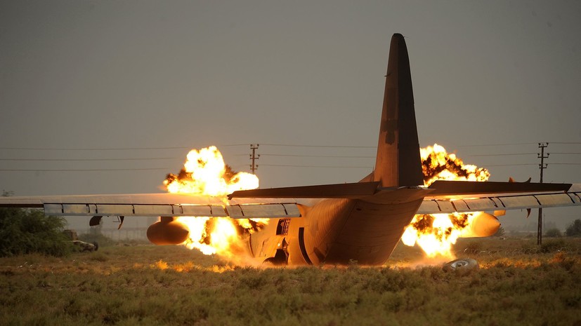В Ираке военный самолёт США выкатился за пределы ВПП