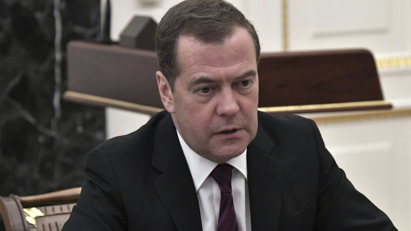 Медведев заявил об угрозе роста преступности в России из-за пандемии