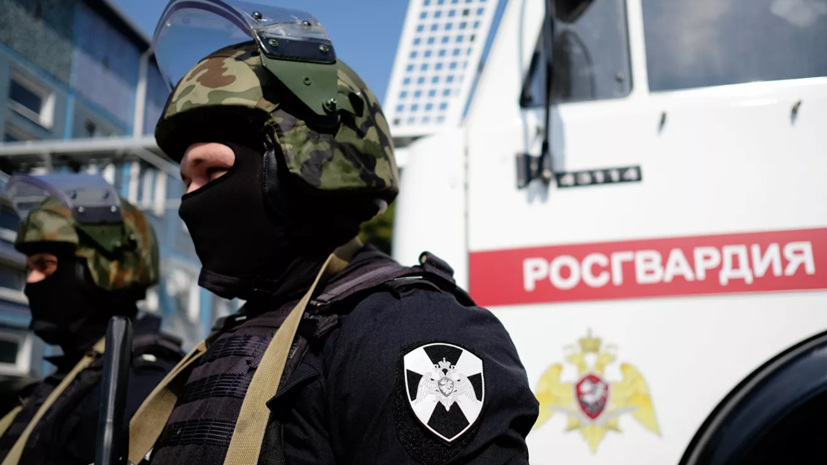 Росгвардия уволила сотрудника после видео о «подбросе наркотиков»