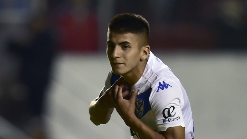 «Барселона» запросила данные по 19-летнему аргентинскому футболисту Альмаде