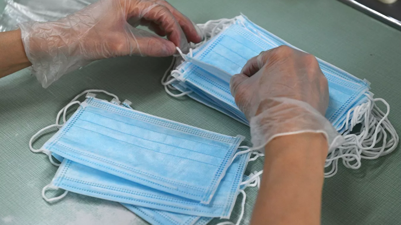 В Подмосковье провели акцию по раздаче масок