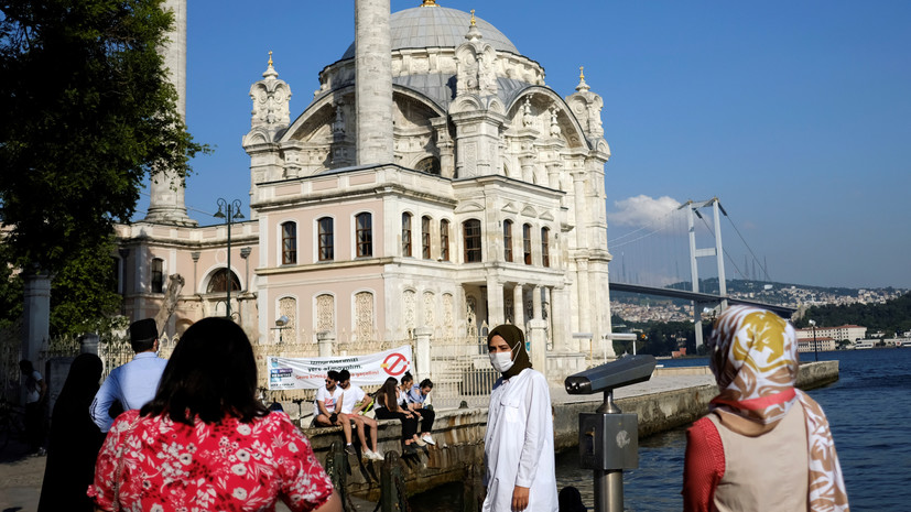 За сутки в Турции выявили 1467 новых случаев коронавируса