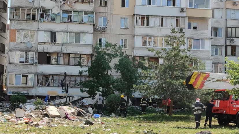 На месте взрыва в доме в Киеве нашли тело погибшего