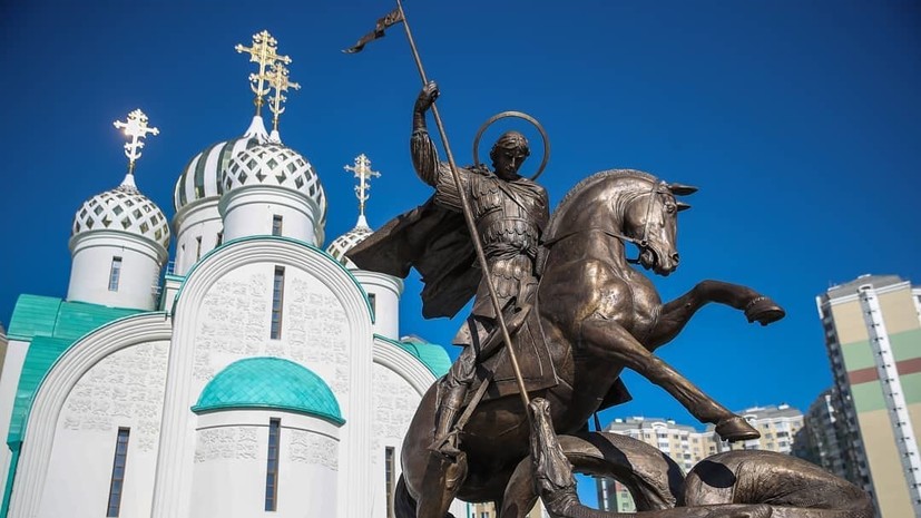 В Красногорске открыли памятник Георгию Победоносцу
