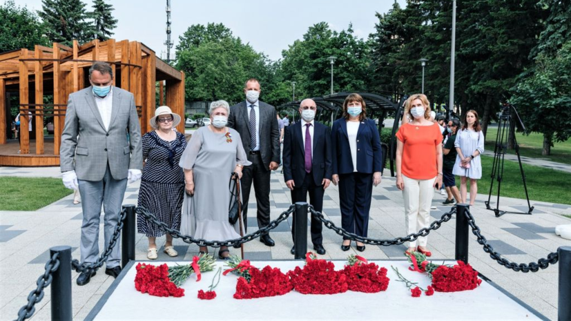МНПЗ принял участие в восстановлении памятников Победы в Капотне