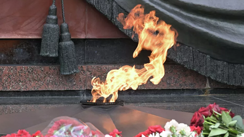 Военные ЗВО почтили память погибших в годы Великой Отечественной войны
