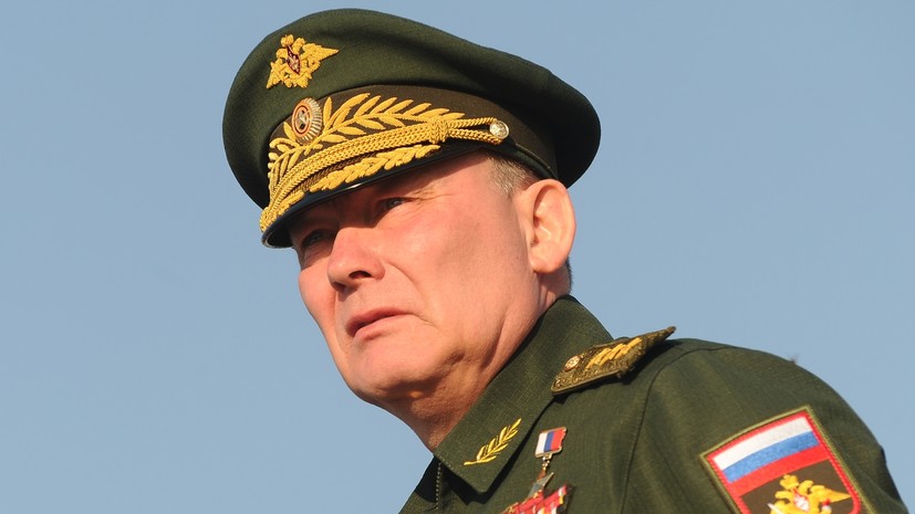 Путин присвоил звание генерала армии командующему Южным военным округом