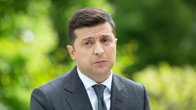 Зеленский потребовал решить проблему наводнений на Украине