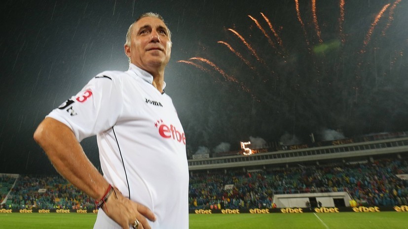 Стоичков назвал придурком бывшего главного тренера «Барселоны» ван Гала