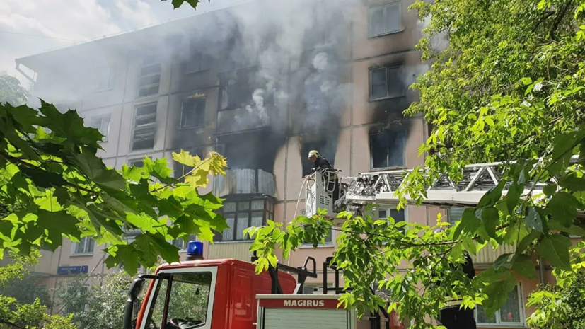Пожар в доме на северо-востоке Москвы потушен