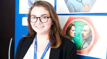 Автор статьи в престижном химическом журнале, школьница из Санкт-Петербурга Вероника Элькина