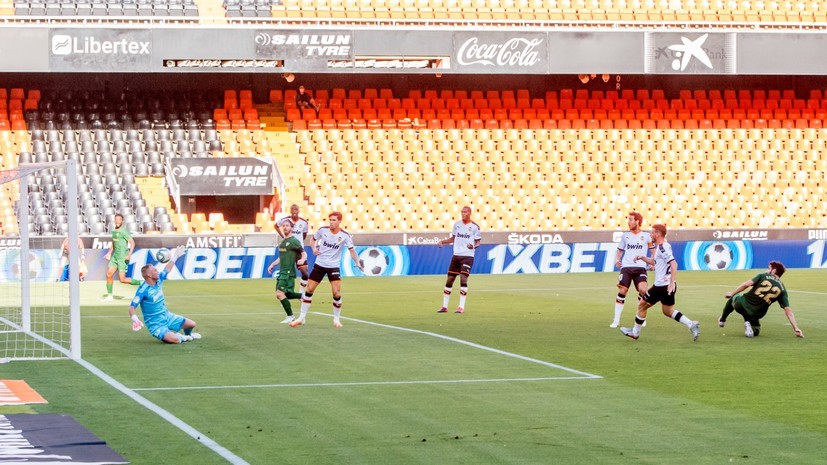 «Валенсия» Черышева потерпела третье поражение подряд в Примере, уступив «Атлетику»