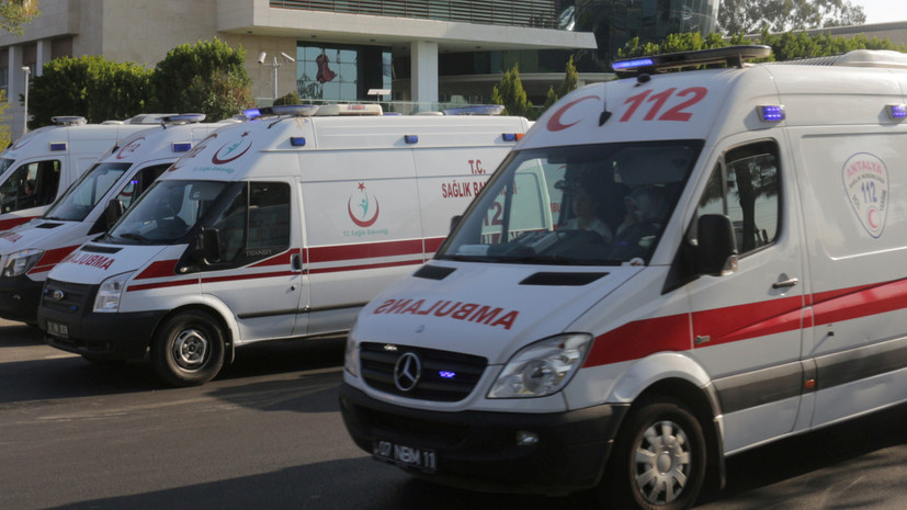 В Турции 73 человека пострадали при ЧП на фабрике фейерверков
