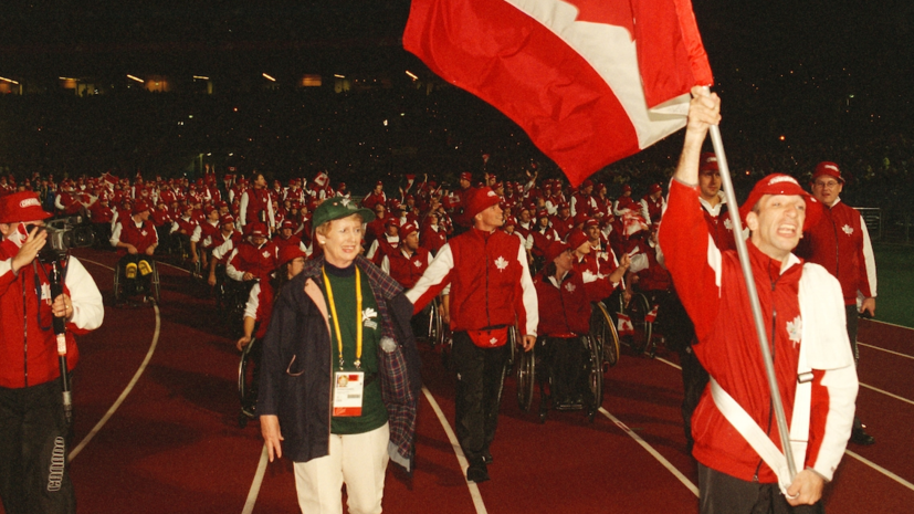 Умер знаменосец сборной Канады на Паралимпиаде-2000 Лонги