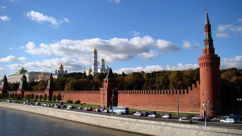 В Кремле прокомментировали антироссийские санкции Великобритании