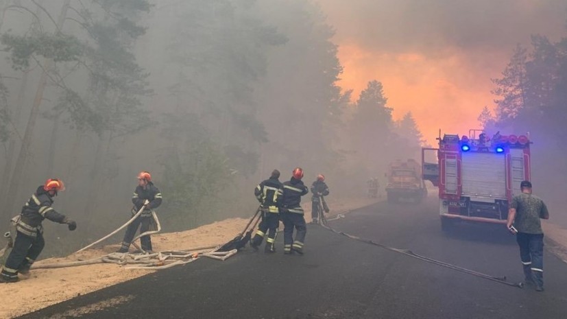 К тушению пожара в Луганской области привлечены около 400 украинских военных