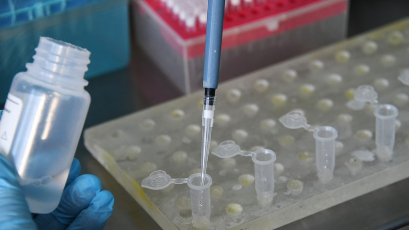 Минздрав сообщил о ходе испытаний вакцин от коронавируса