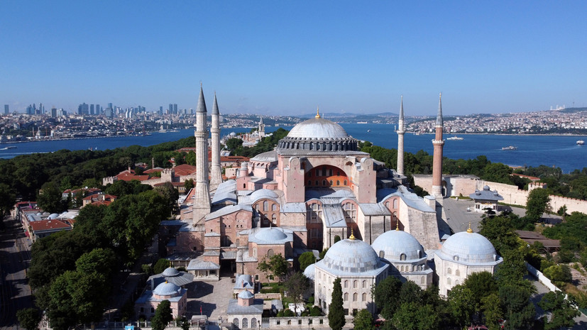 Эрдоган подписал указ о превращении собора Святой Софии в мечеть