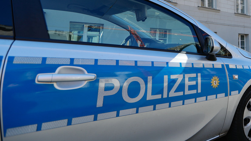 В Германии полиция ищет сбежавшего в лес с луком и стрелами мужчину