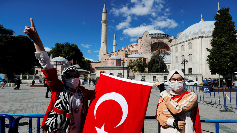 «Мы должны сохранить наследие»: в Анкаре ответили на критику по поводу смены статуса Айя-Софии