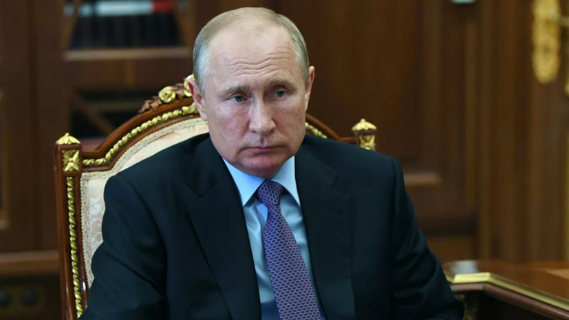 Путин пожелал выздоровления заболевшему коронавирусом Болсонару