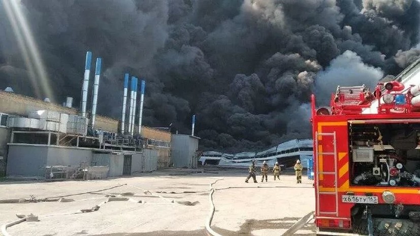 Пожар на складе в Самаре локализован на площади 10 тысяч метров