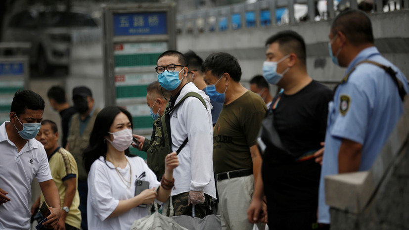 В Китае за сутки выявили ещё восемь носителей коронавируса