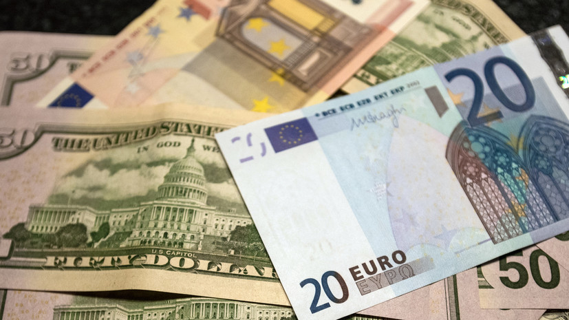 Курс евро вырос до 82 рублей