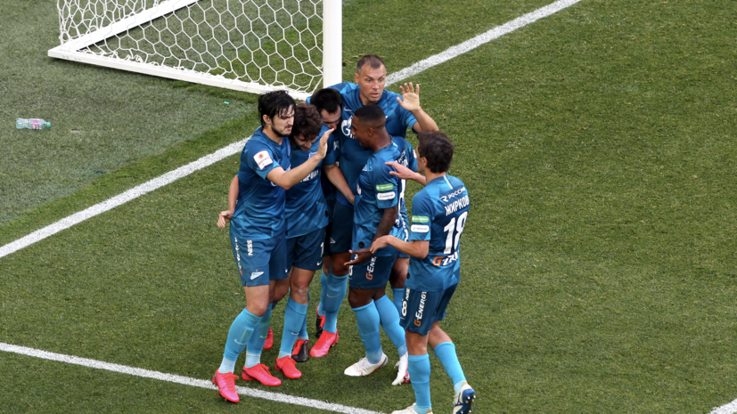 «Зенит» оштрафован на 500 тысяч рублей за баннер в адрес Федуна