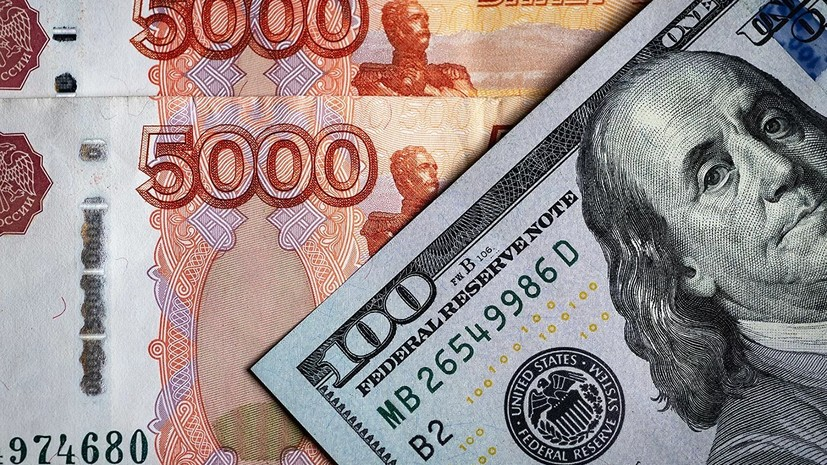 Эксперт оценил перспективы валютного рынка в августе