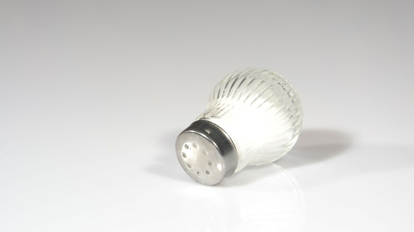 Эксперт дал рекомендации по потреблению соли