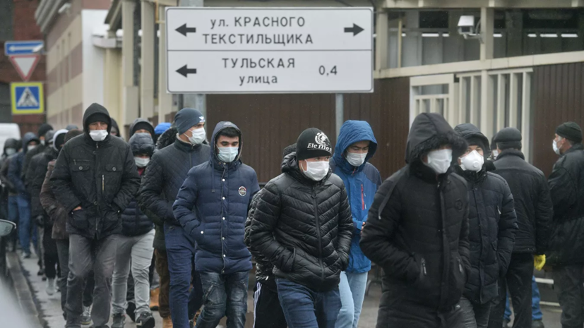 Предоставление мигрантам права на работу в России могут усложнить