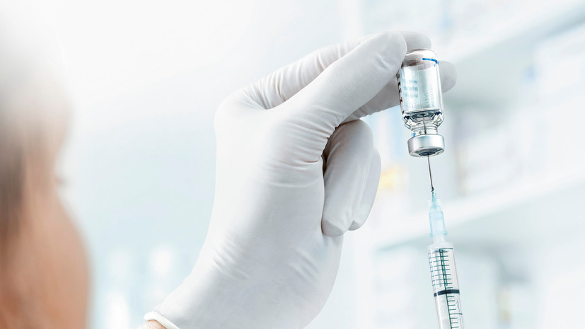 Россия получила запрос на 1 млрд доз вакцины от коронавируса