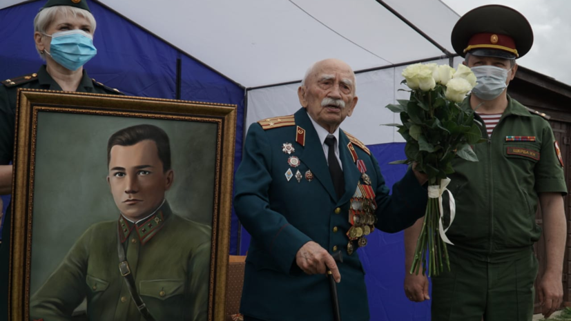 Росгвардия провела парад для ветерана Павла Лосика в честь его 100-летия