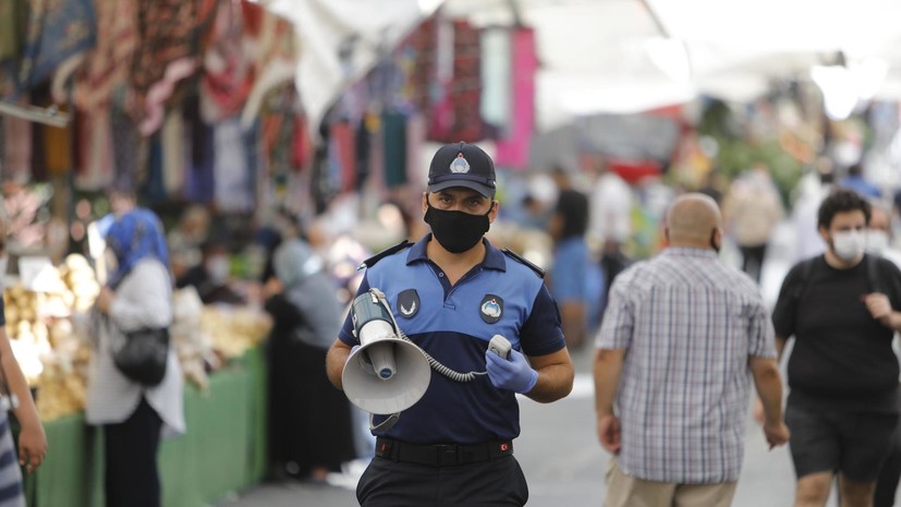 Число случаев заболевания коронавирусом в Турции превысило 244 тысячи