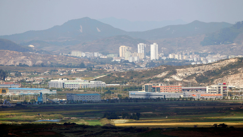 СМИ сообщили о снятии режима локдауна в северокорейском Кэсоне