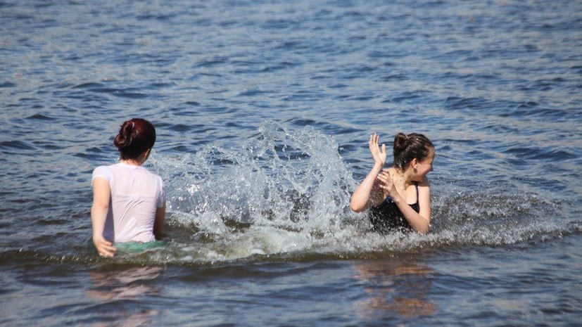 В ряде российских регионов завершился купальный сезон